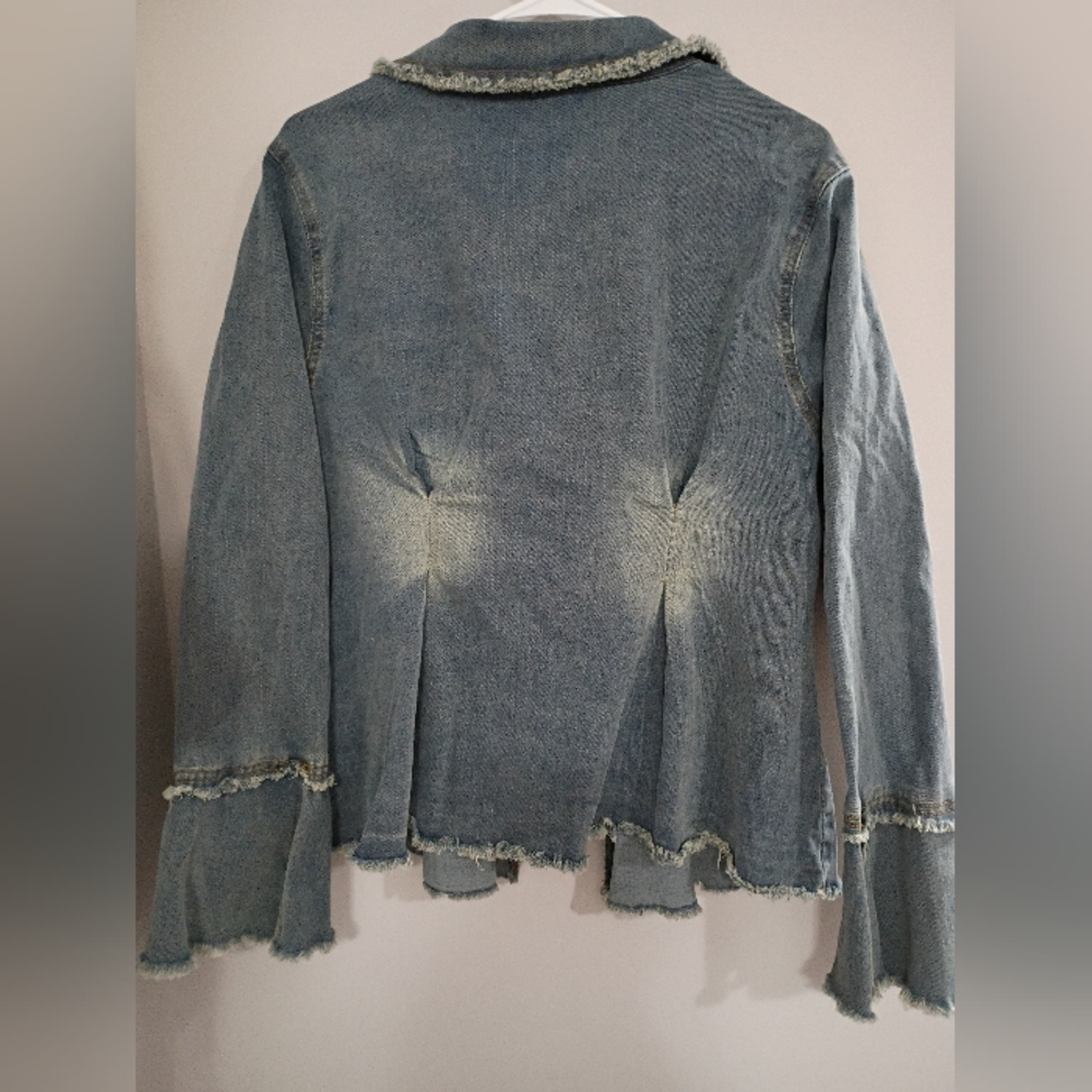 Shein Curve, EUC, Women's, Denim Jacket w/ Pockets, Size 0XL, Long Sleeve, - Picture 5 of 10